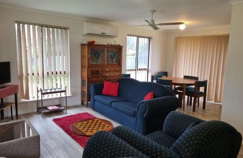 Port Elliot House | Pet Friendly in Port Elliot