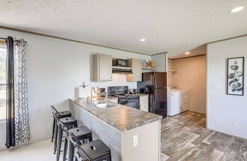Kempner House | Pet-Friendly Kempner Escape Near Parks & Trails!