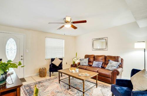 Lake Somerset House | Pet-Friendly Lakeland Escape with Private Pool!
