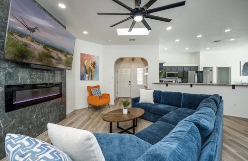 Las Cruces House | Pet Friendly Luxury Retreat W/Heated Pool & Spa