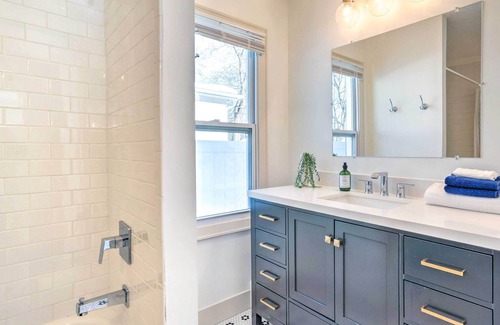 Nokomis House | Pet-Friendly Minneapolis Home w/ Private Yard