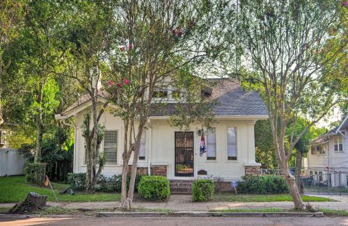 Natchez House | Pet-Friendly Natchez Home Walk to Downtown!