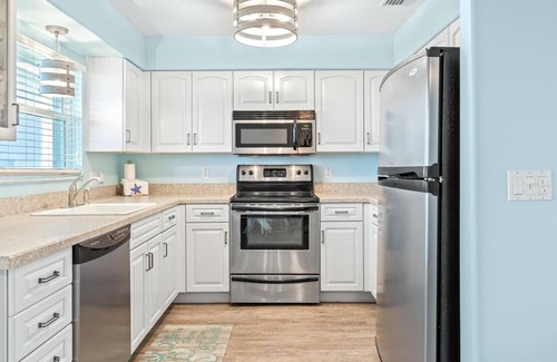Crystal Lakes Condo | Pet Friendly, Non Smoking, Oceanfront Beach Condo with Amazing Views.