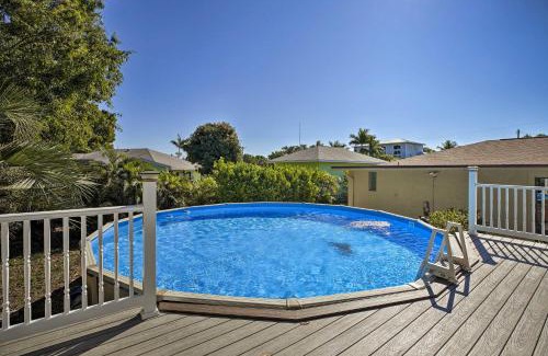 Pine Island Center House | Pet-Friendly Oasis with Deck and Fire Pit in Bokeelia!
