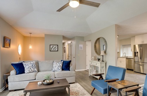 West Omaha House | Pet-Friendly Omaha Vacation Rental w/Deck!