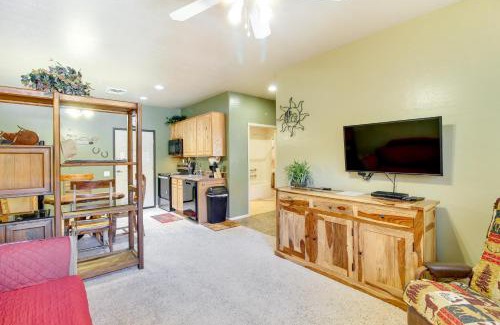 Heber Apartment | Pet-Friendly Overgaard Condo with Amenity Access!