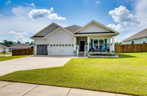 Northwest Pensacola House | Pet-Friendly Pensacola Home with Fenced Backyard