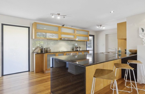Korora House | Pet Friendly, Pool, Beachside BBQ Heaven, Sleeps 8-10