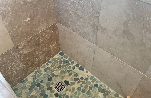 Diamond Head - Kapahulu - St. Louis House | Pet Friendly Private Room In Shared Guesthouse