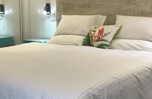 Mudgeeraba House | Pet Friendly Quiet Getaway - central location to many Gold Coast attributes