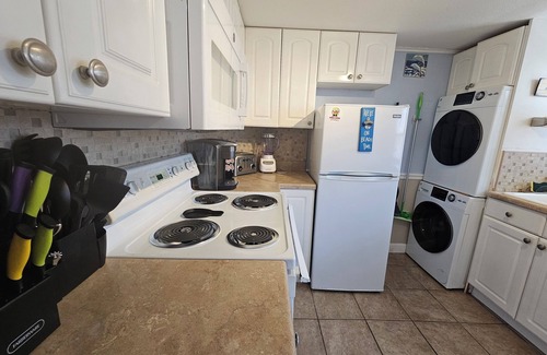 Rehoboth Beach Apartment | Pet Friendly Relaxing Getaway Private Apt Downtown Rehoboth 1.5 Blocks to Beach