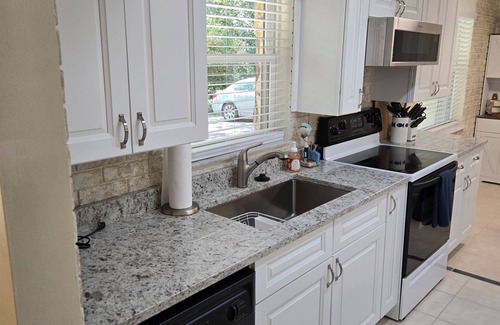 Dunnellon House | Pet friendly remodeled home in Rio Vista offering private Rainbow River access