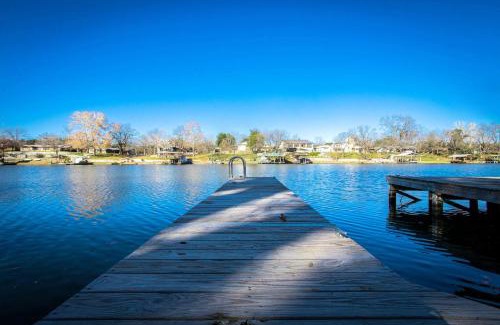 Burnet House | Pet Friendly Retreat on Lake LBJ