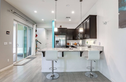 North Natomas House | Pet-Friendly Sacramento Home ~ 7 Mi to Downtown!