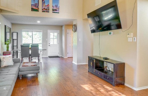 Great Northwest House | Pet-Friendly San Antonio Retreat with Private Yard!