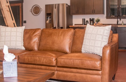 Brainerd Cottage | Pet Friendly-Secluded-Fire Pit-300mbps internet