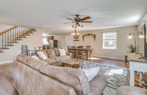Shenandoah Cabin | Pet-Friendly Shenandoah Cabin w/Fire Pit & Grill!