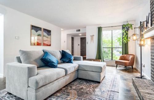Austin House | Pet-Friendly Southwest Austin Home with BBQ