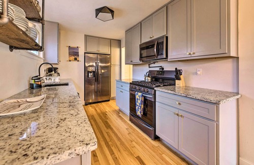 Lindenwood Park House | Pet-Friendly St Louis Getaway w/ Yard!