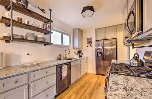 Lindenwood Park House | Pet-Friendly St Louis Getaway w/ Yard!