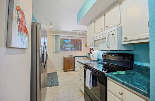 Sun City House | Pet-Friendly Sun City Retreat Near Golf & Shops