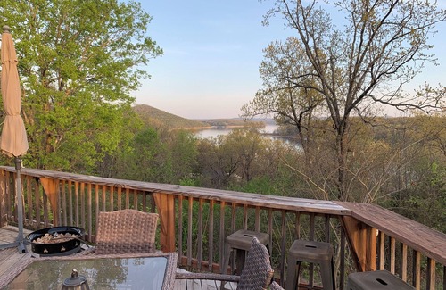 Shell Knob Cabin | Pet Friendly Table Rock Lake Cabin w/Stunning Lake Views of Shell Knob Bridge
