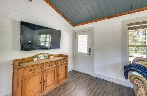 Graford House | Pet-Friendly Texas Home with Furnished Patio and Grill