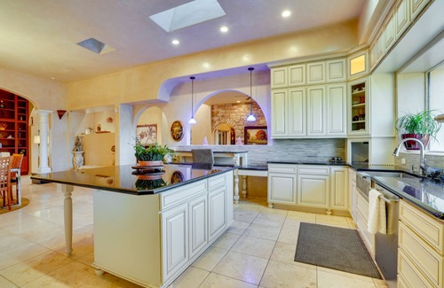 Houghton House | Pet-Friendly Tucson Vacation Rental w/Huge Yard!