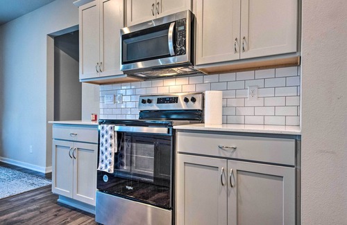 Grimes House | Pet-Friendly Urbandale Home 16 Mi to Capitol!
