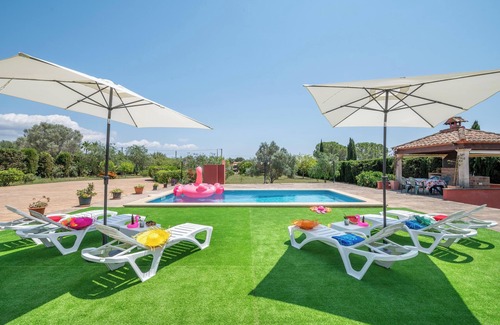 Son Antem Villa | Pet-Friendly Villa Mallorca Paradise with Mountain View, Pool, Garden & Wi-Fi