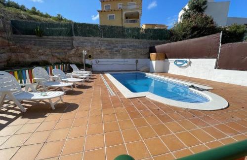 El Vendrell House | Pet-Friendly Villa with Pool