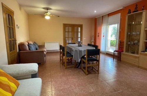 El Vendrell House | Pet-Friendly Villa with Pool