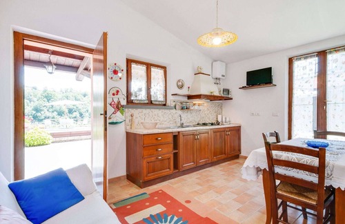 Urbino House | Pet-Friendly Villa with Pool