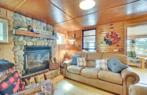 Minong House | Pet-Friendly Waterfront Minong Cabin with Fire Pit