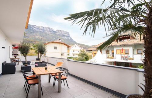St. Pauls Apartment | Peter Paul Terrasseapp Burgenblick