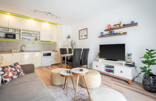 Csarnok negyed Apartment | Peter Apartment with terrace