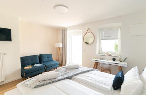 Fulda Apartment | Peter Apartments - Apartment mit eigenem Eingang I 30qm I zentrale Lage I Bad I Küche I Terrasse I TV
