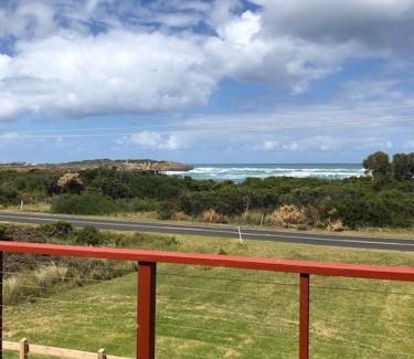 Peterborough House | Peterborough Beach House