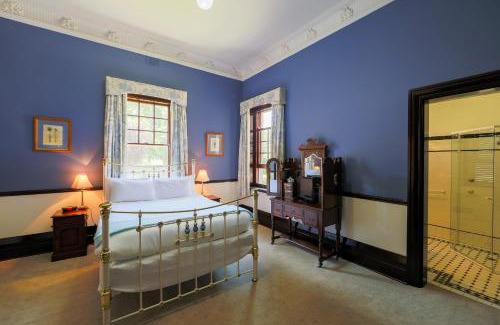Armidale House | Petersons Armidale Winery and Guesthouse