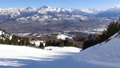 Saint-Julien-en-Champsaur Apartment | Petit appartement en montagne