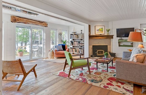 Dunsford House | Petit Maison du Lac