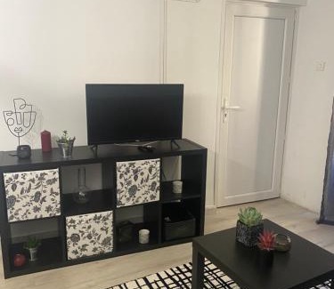 Marvejols Apartment | Petit nid au centre historique de Marvejols