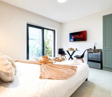 Saint-Fargeau-Ponthierry Apartment | Petit Paradis