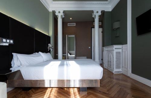 Jeronimos Hotel | Petit Palace Lealtad Plaza