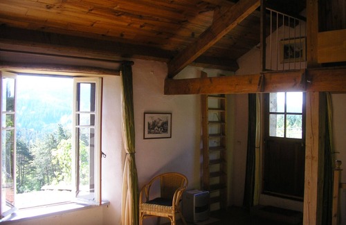 Laval-sur-Doulon Cottage | Petit Soleil Cottage