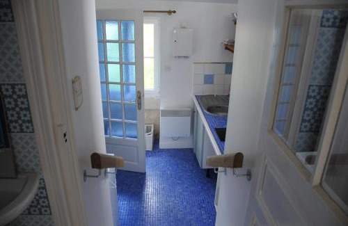 Brain-sur-Allonnes House | PETITE MAISON des ROSES - GITE 2 Personnes