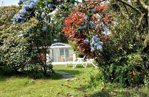 La Turballe House | Petite Maison Dans la Verdure Sans vis à vis à 3mn à Pied de la Plage