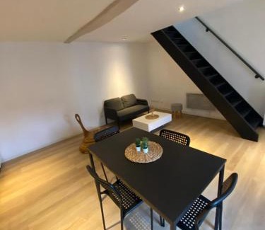 Lisses House | Petite maison de ville