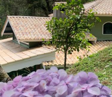 Jardim Europa Cabin | Petite Maison - Dona Belandira