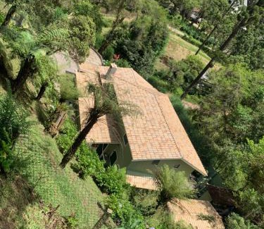 Jardim Europa Cabin | Petite Maison - Dona Belandira